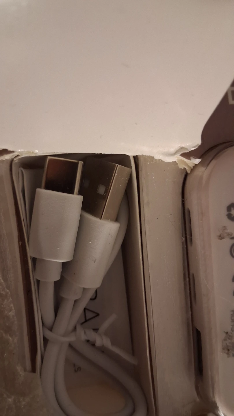 MVMT 5000mAh Magnetic Power Bank - photo 3