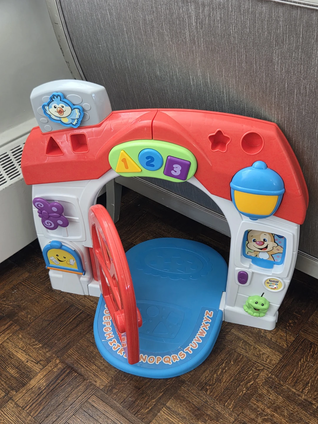 Fisher-Price Laugh & Learn Smart Stages Crawl-Around Car