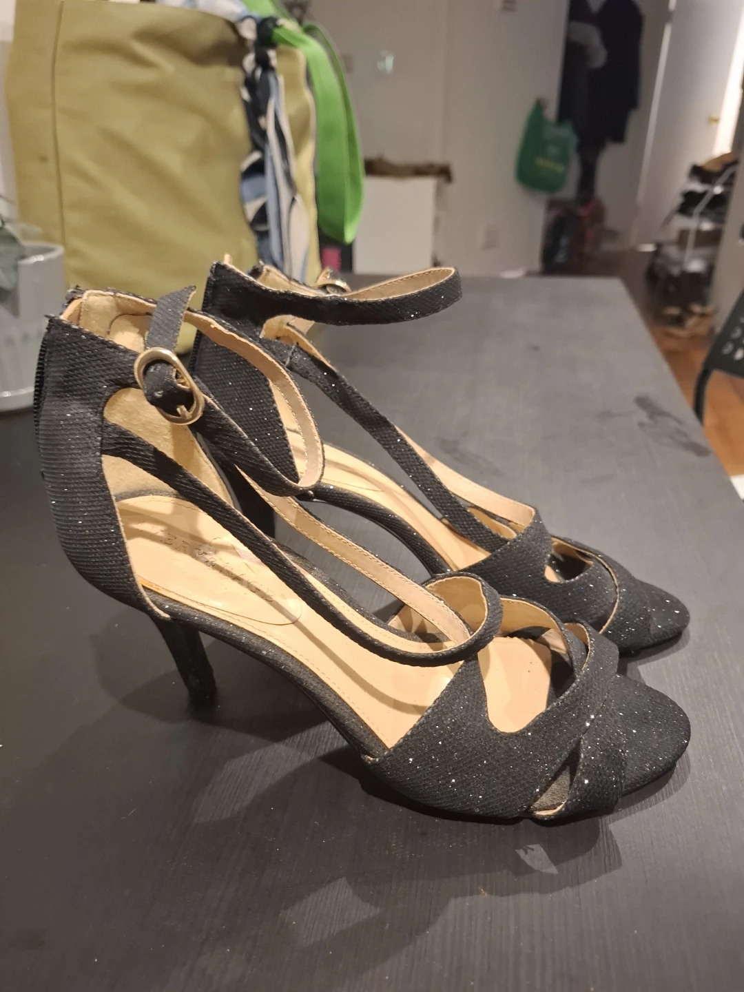 Avery & Sage black glitter heels - photo 2