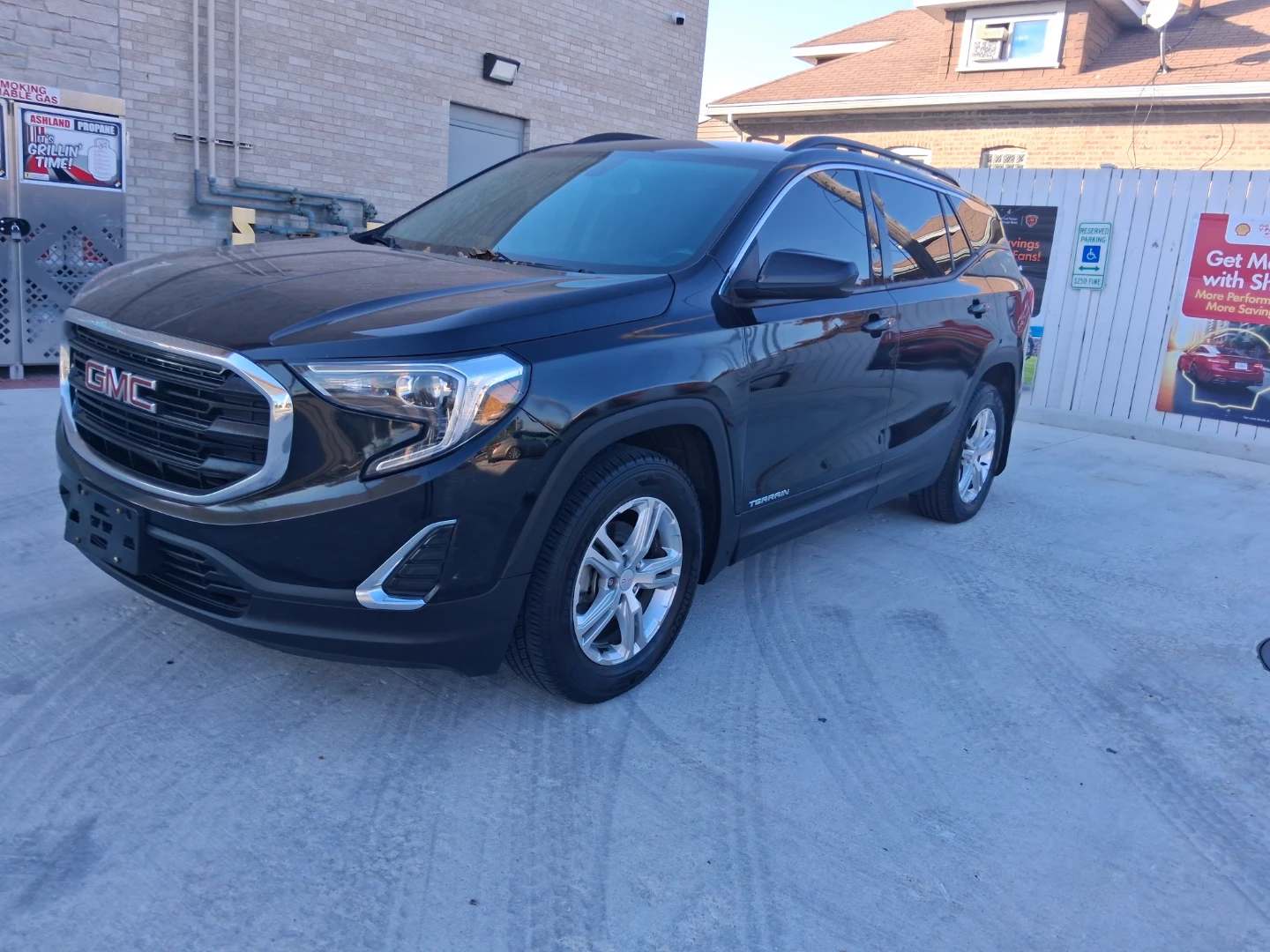GMC Terrain SUV - photo 2
