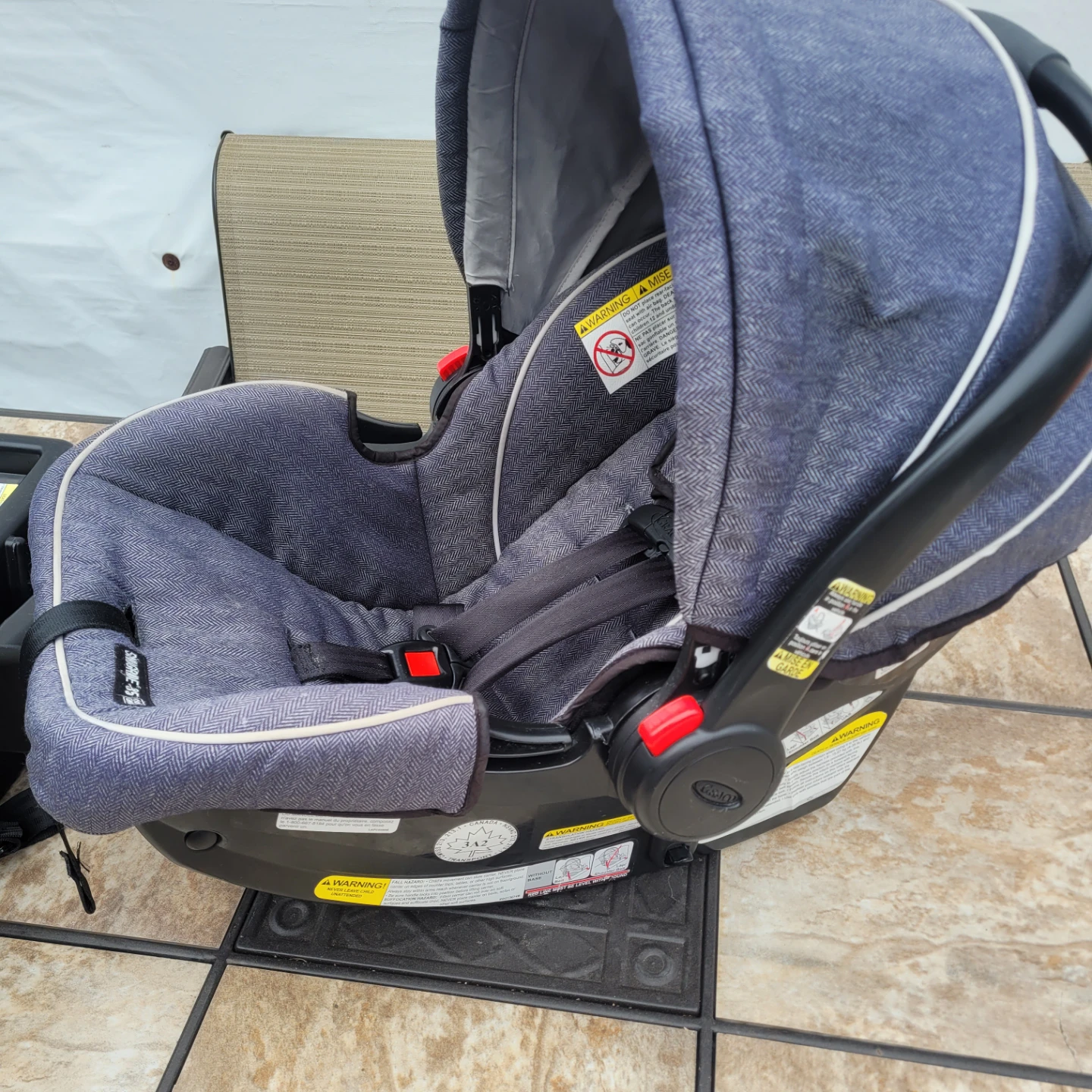 Graco SnugRide 35 Infant Car Seat with Base - photo 2
