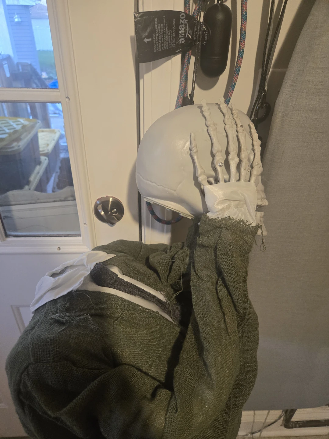 Light-Up Halloween Skeleton Prop - photo 3