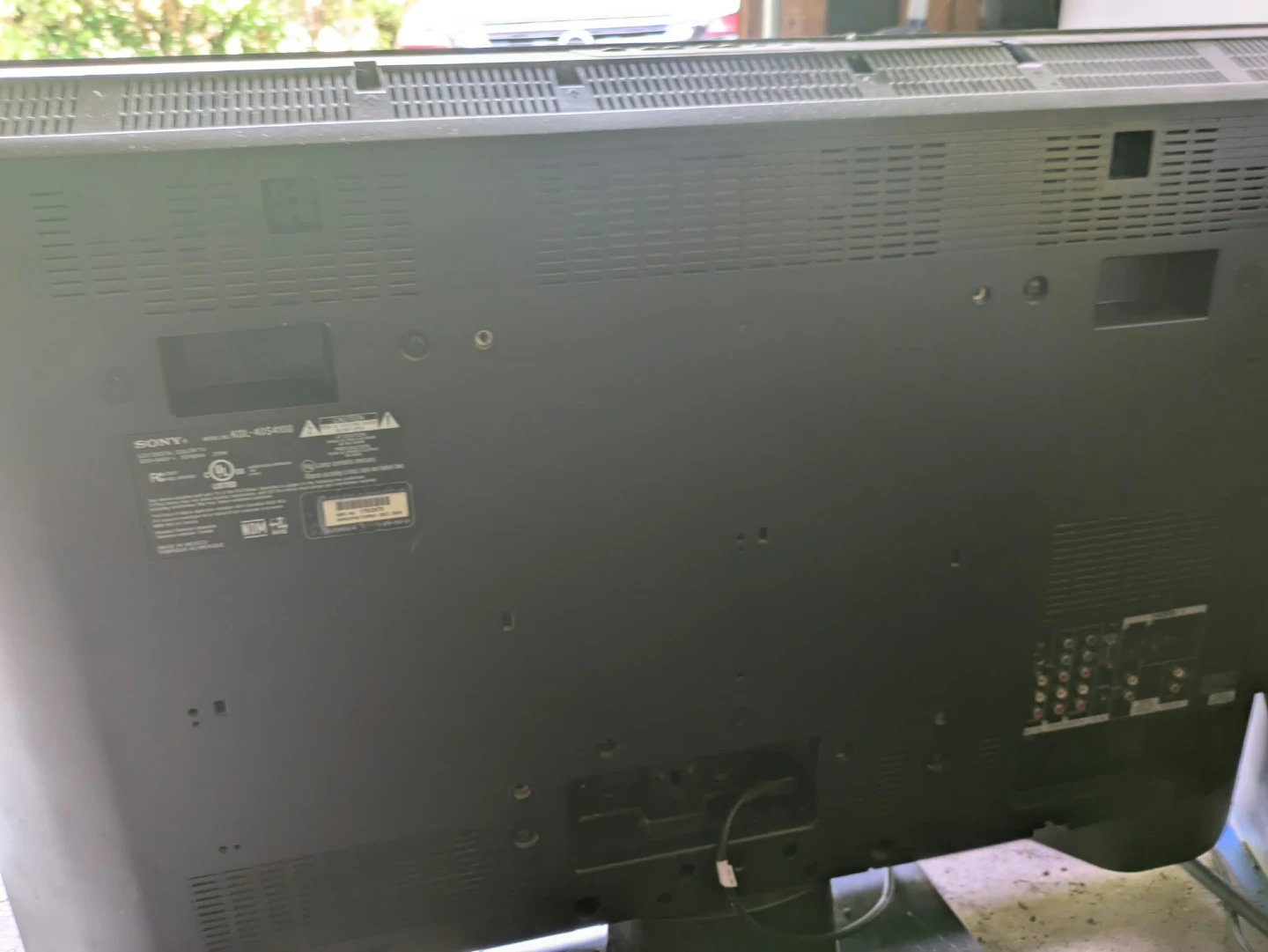 Sony Bravia KDL-40S4100 40-inch LCD Television - photo 2