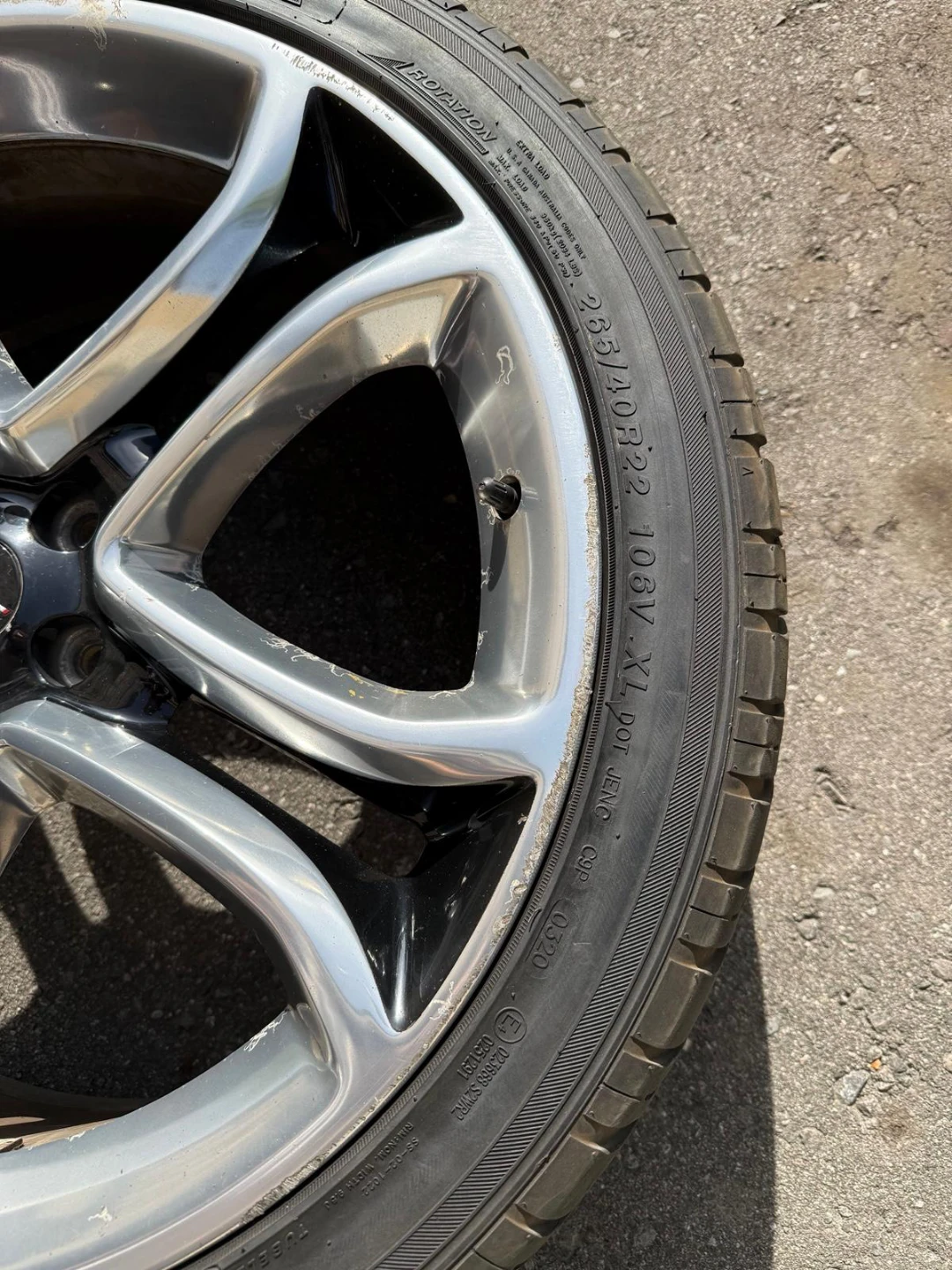 Ford Explorer 2017 - 22" Rims with Tires - photo 5