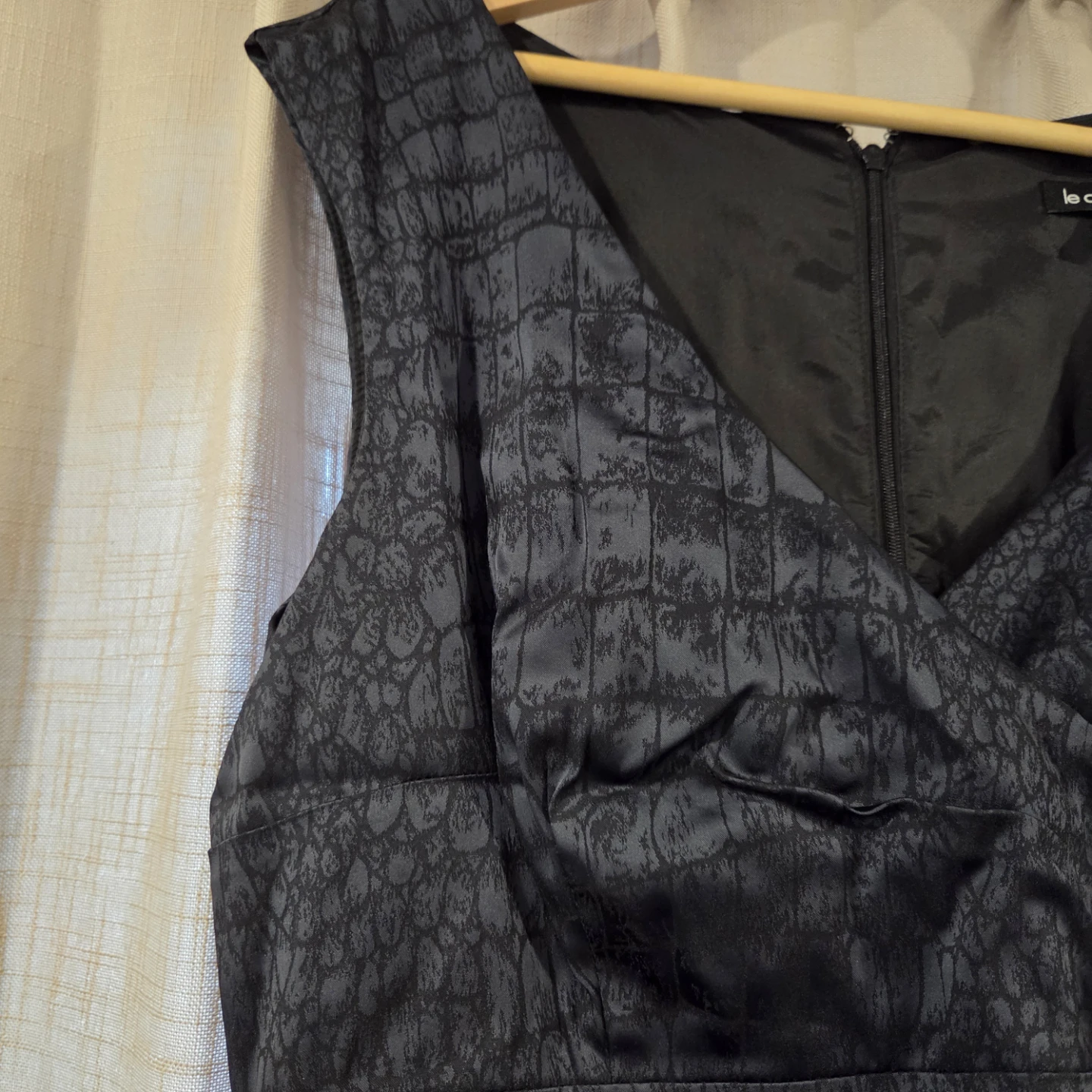 Le Chateau Plum Crocodile Print Dress - photo 3