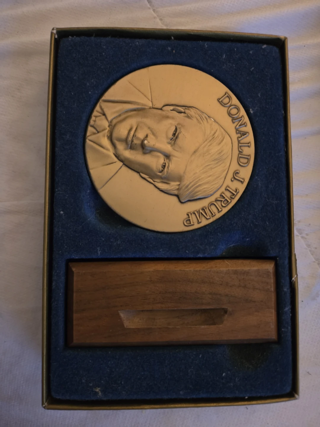 RARE Official 2017 Donald J. Trump VIP Inaugural Medal