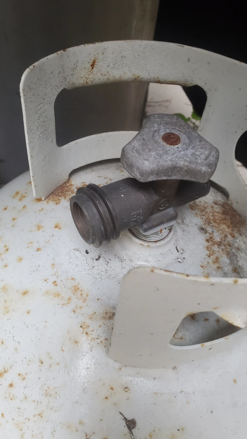 Traders Propane Tanks - photo 3