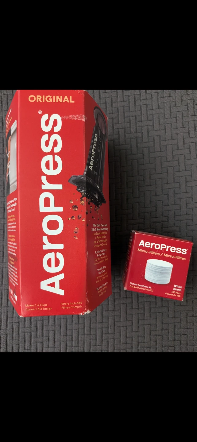 AeroPress Coffee Maker w Extra Filters New!