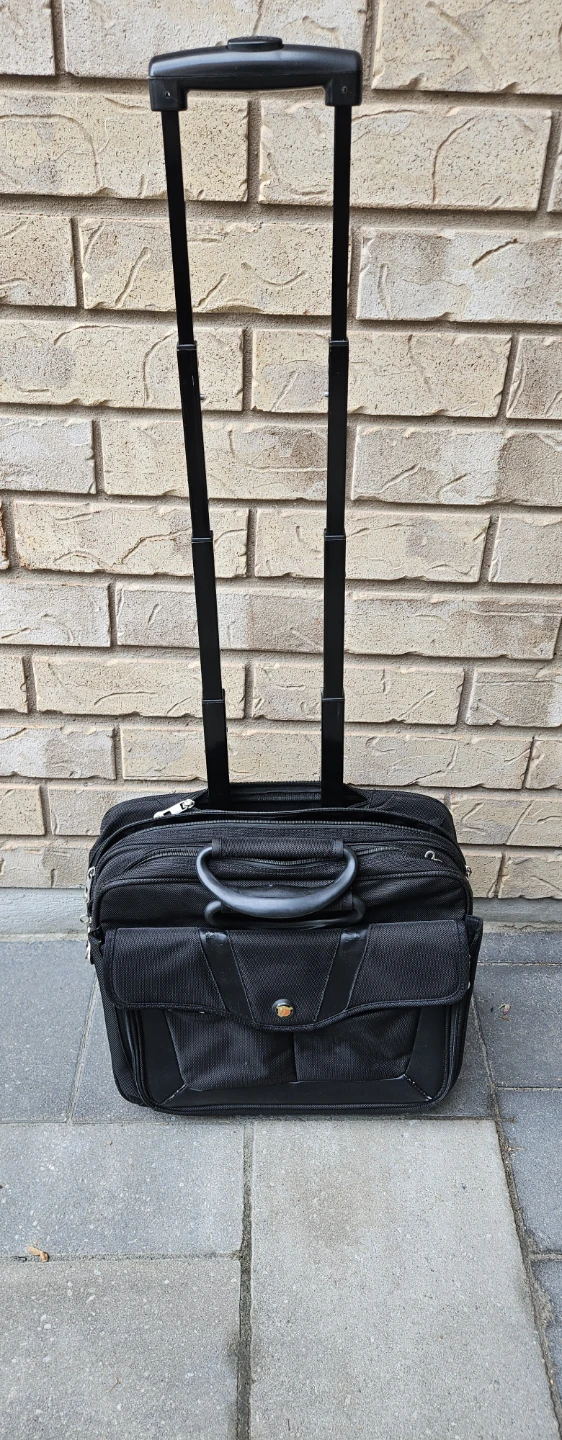 Black Rolling Laptop Case
