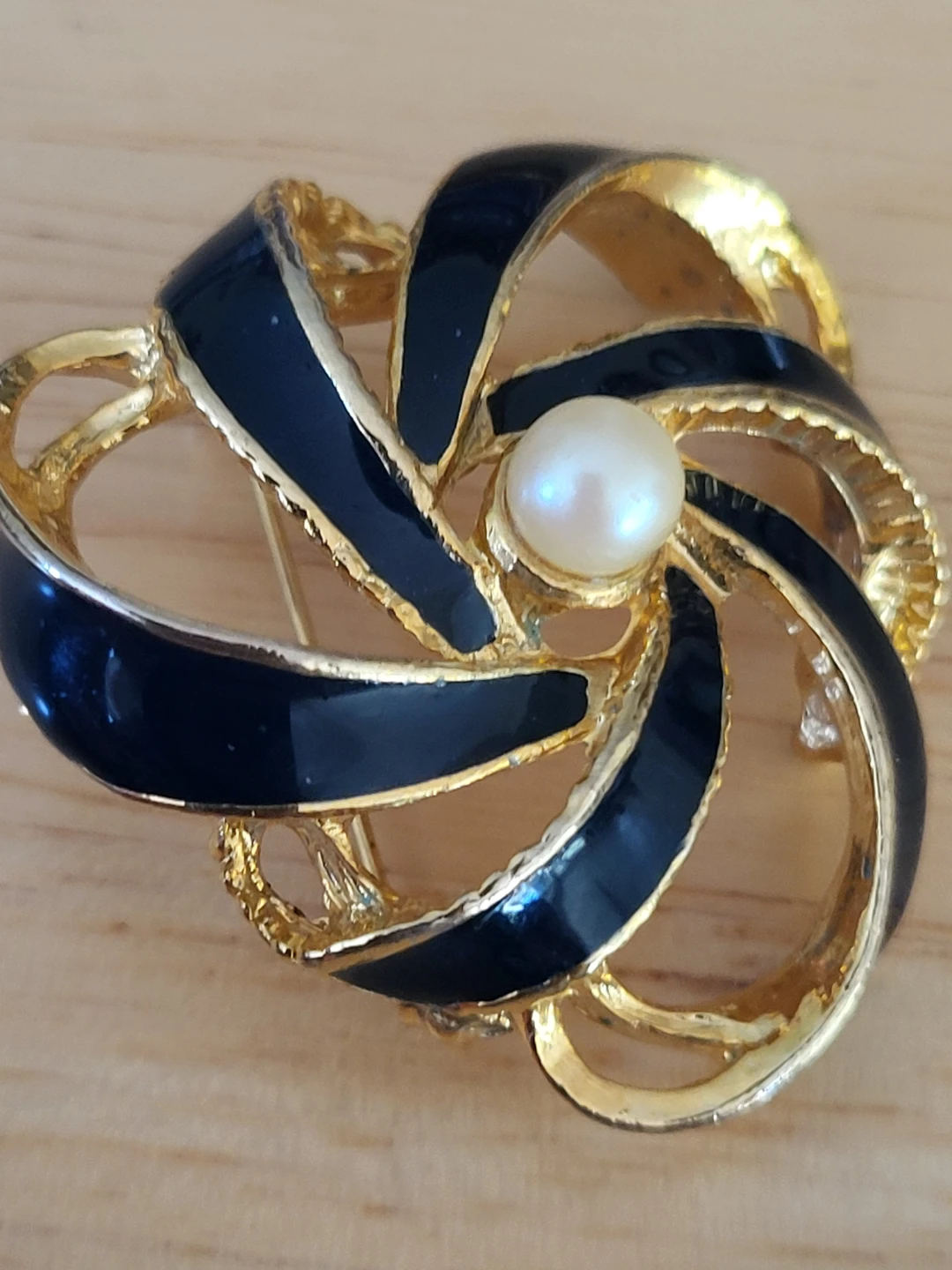 Vintage Style Brooches - photo 3