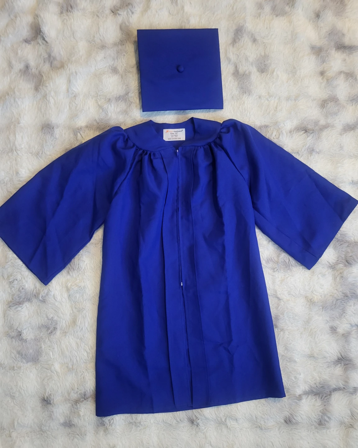 New Osbo GradSeason Graduation Gown and Cap, Size 33" - photo 3