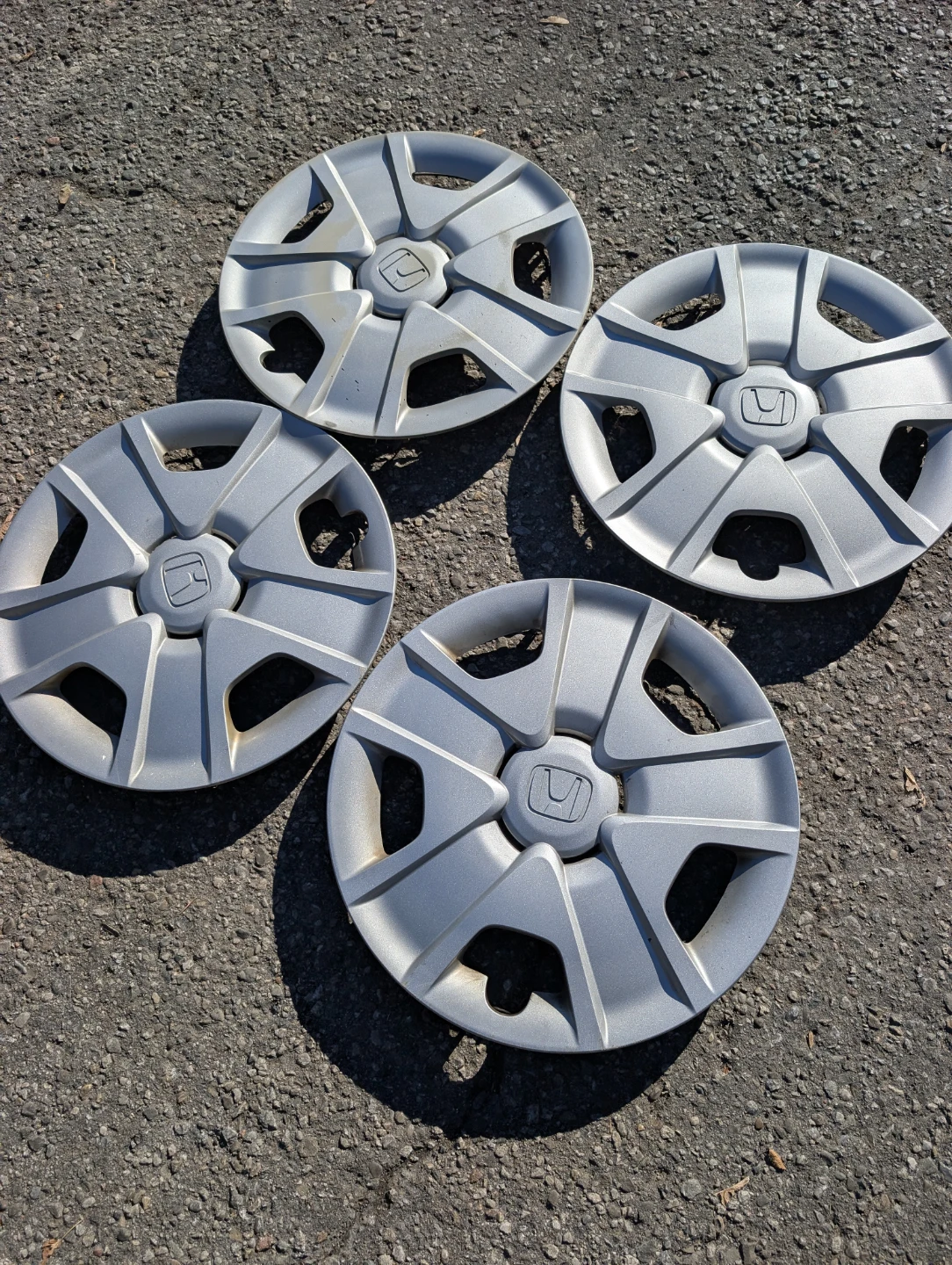 Set of 4 Honda Fit 15-inch Wheel Covers