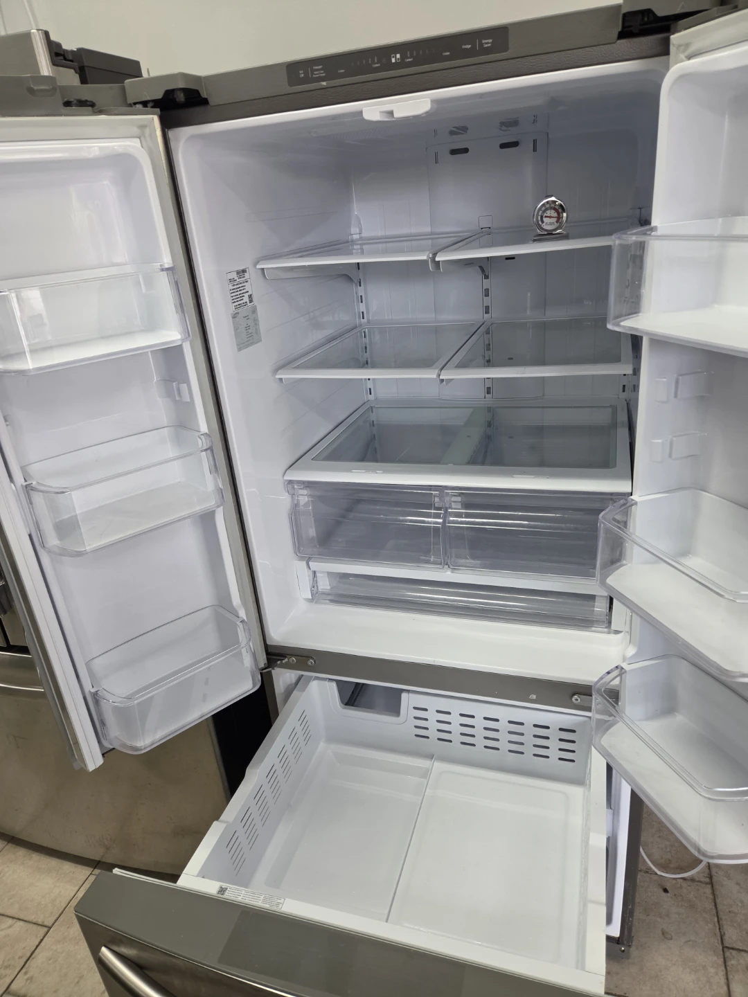30" Samsung French Door Refrigerator Stainless Steel - photo 2