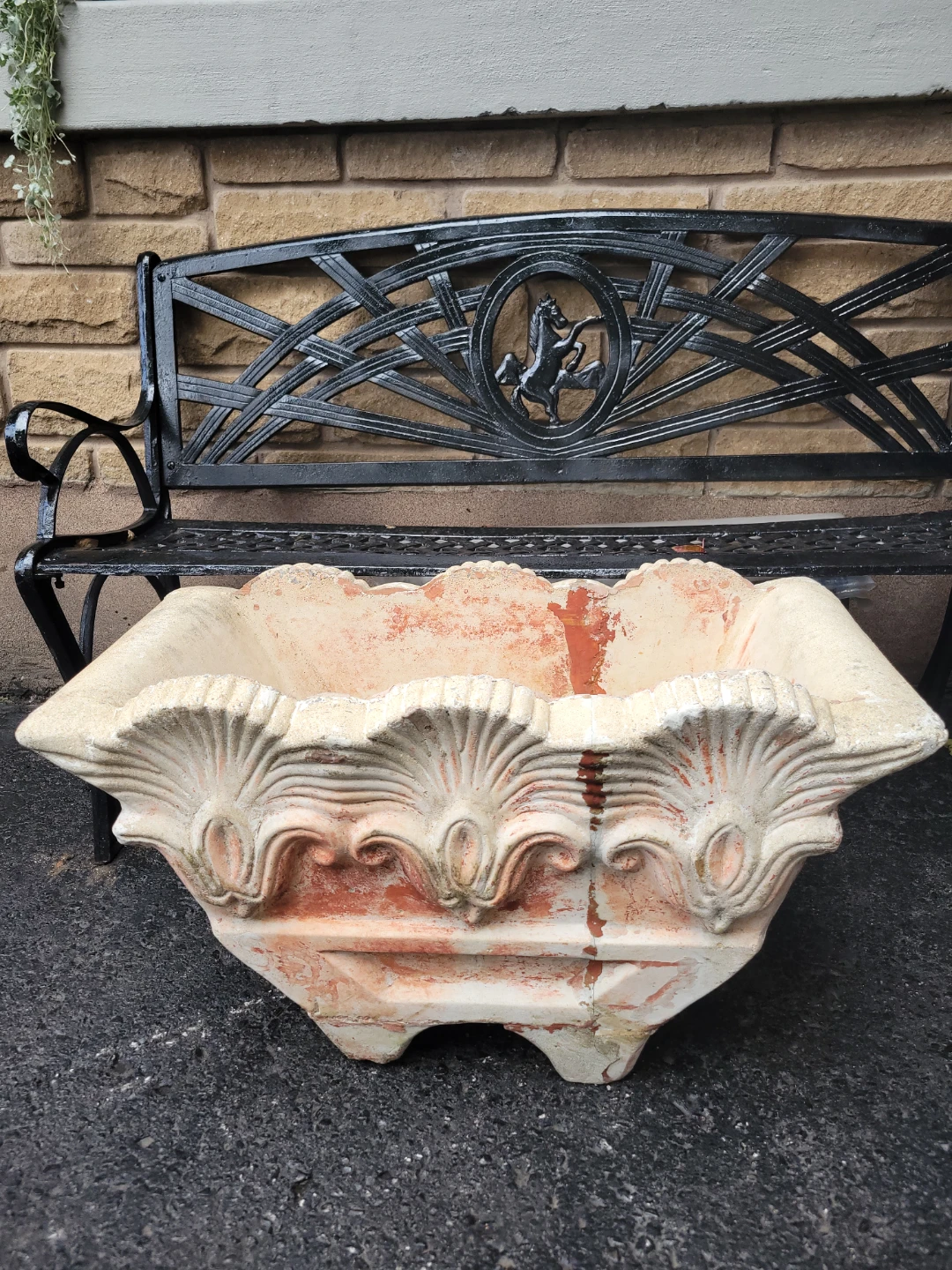 Vintage Terracotta Planter very heavy - photo 5