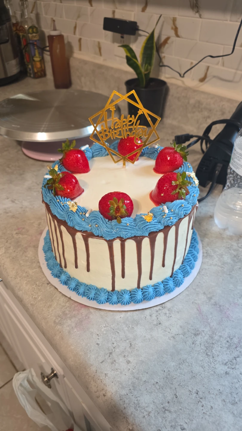 Custom stuffed cakes - photo 2