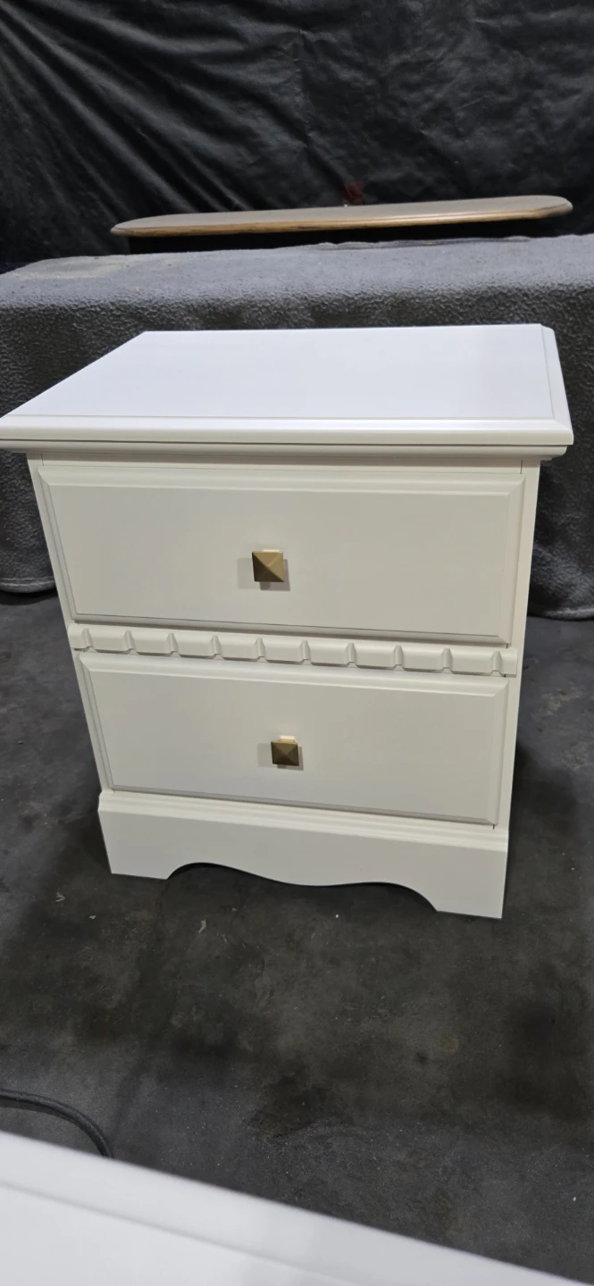Off White 3-Piece Bedroom Dresser and Nightstand Set - photo 3