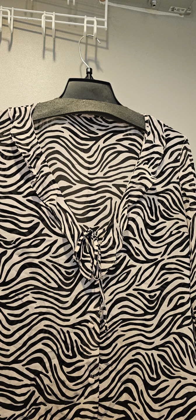 Zebra Print Tie-Neck Blouse - photo 5
