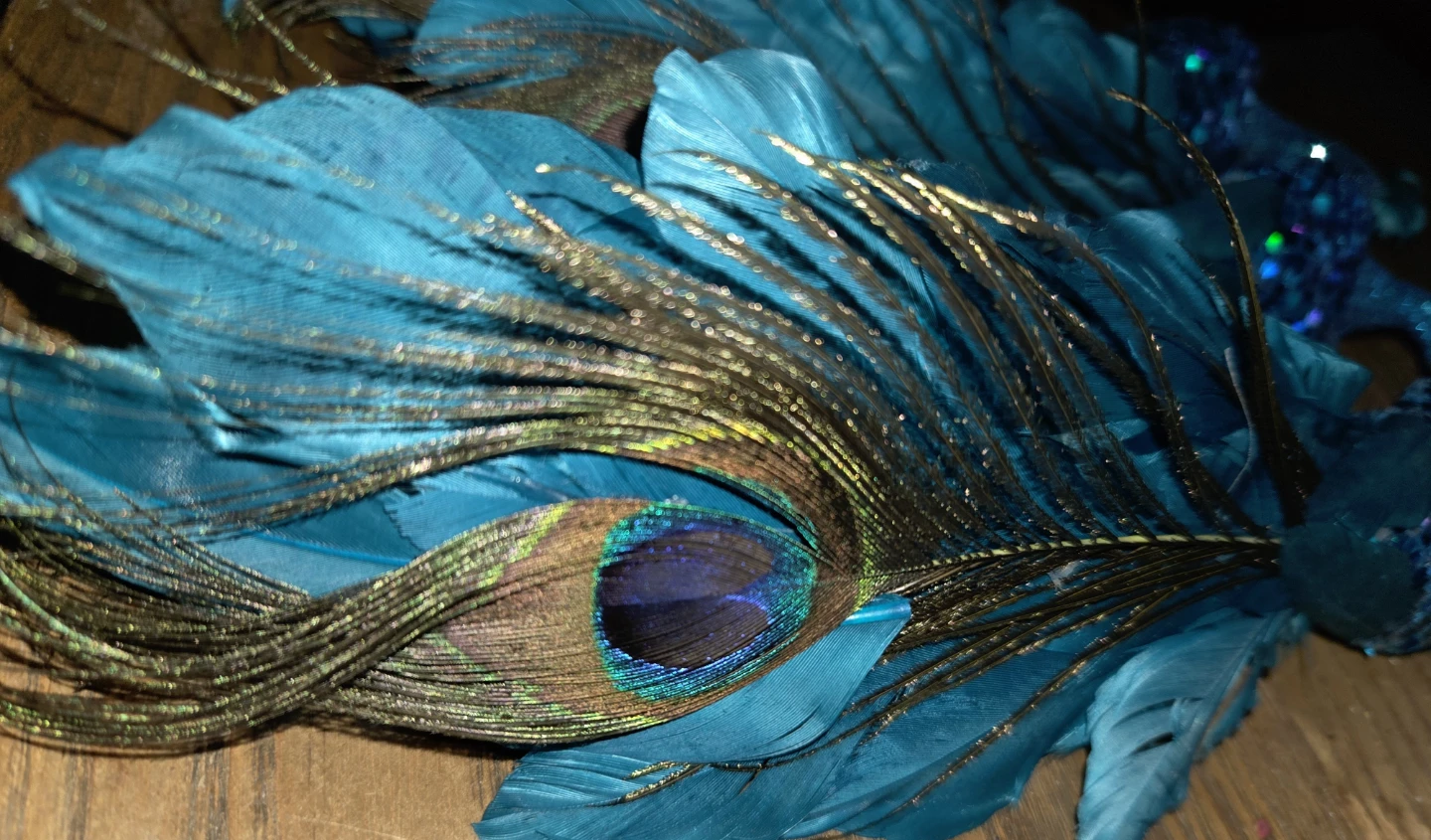 Vintage Set of 4 Blue Glitter Peacock Ornaments - photo 2