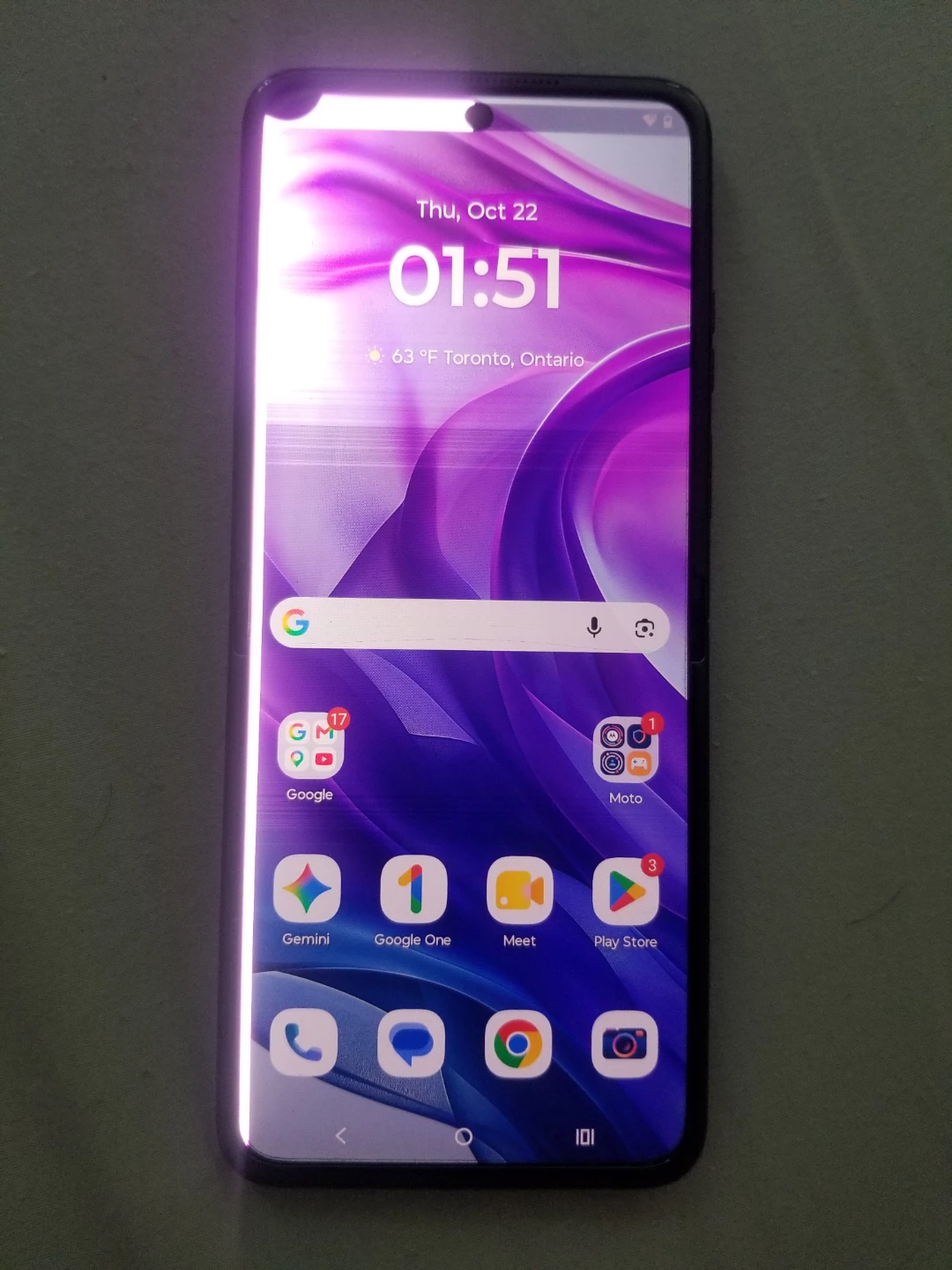 2024 Motorola Razr+ foldable smartphone 256GB selling as is - photo 4