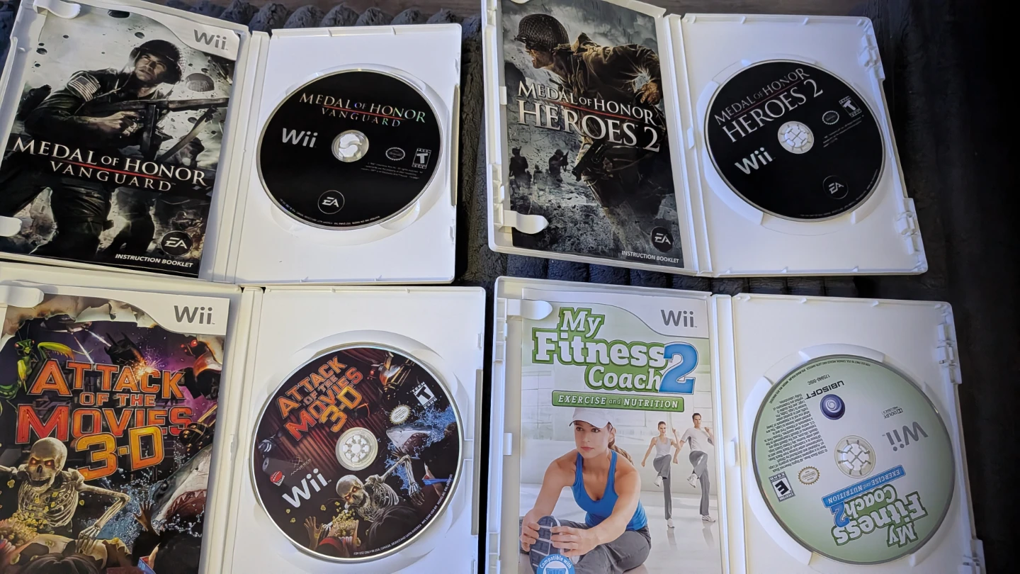 Set of 4 Nintendo Wii Games - photo 2