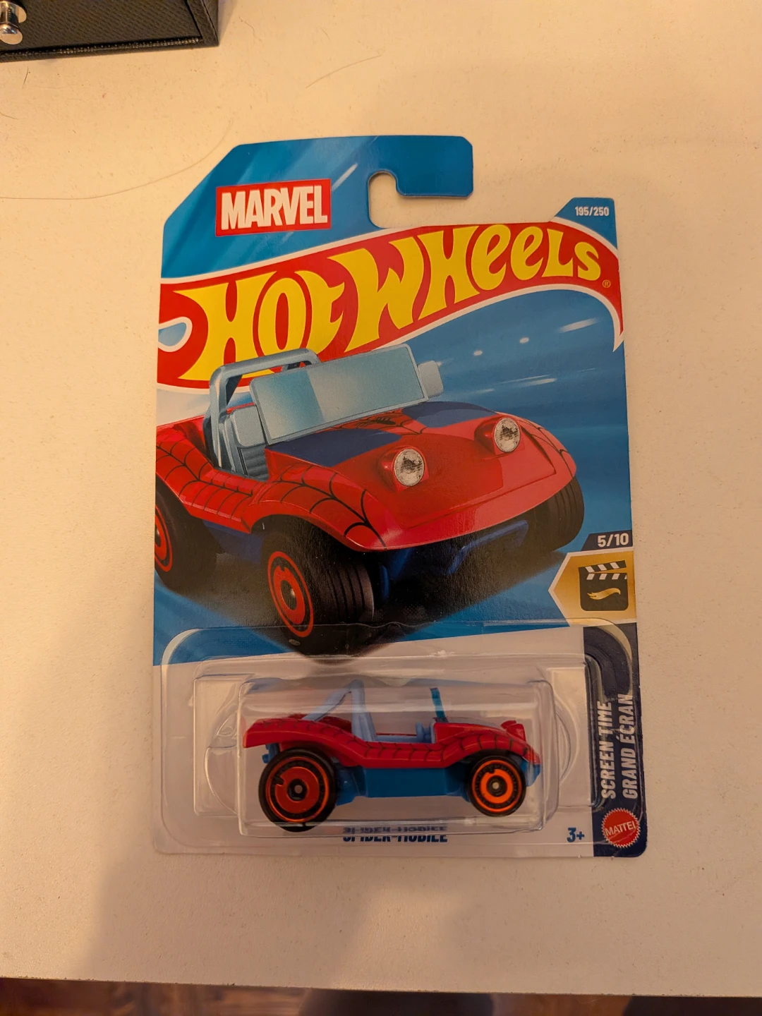 Hot Wheels Marvel Spider-Mobile - photo 2