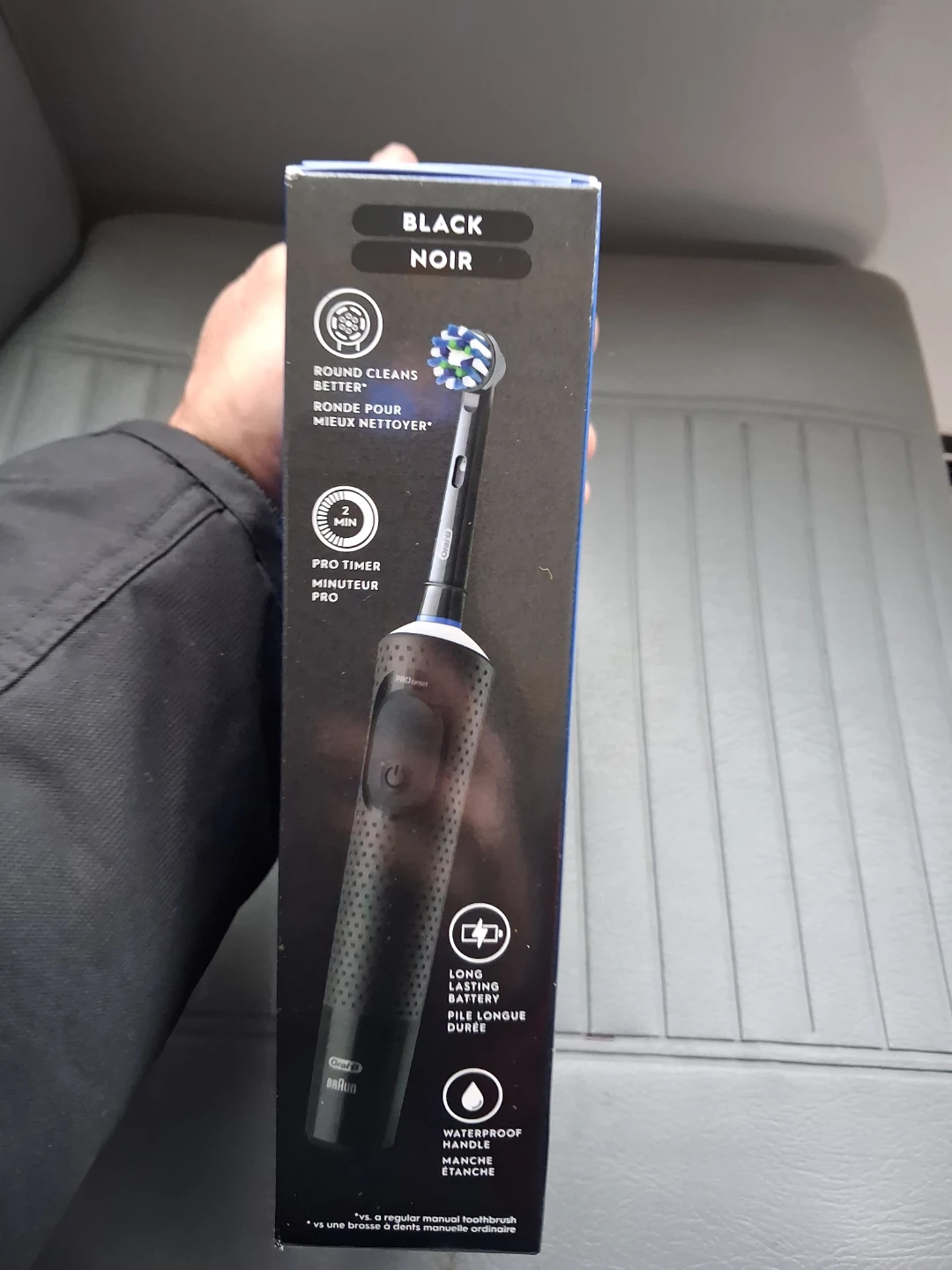 Oral-B PRO 500+ Rechargeable Electric Toothbrush - photo 2
