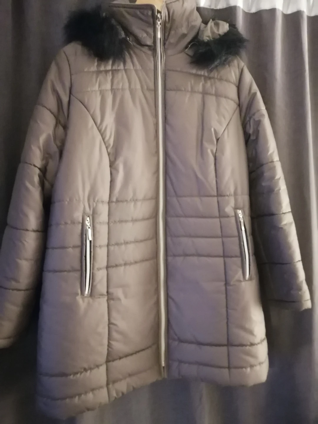 European (UK)Taupe Puffer Jacket with Faux Fur Hood. Fits XL