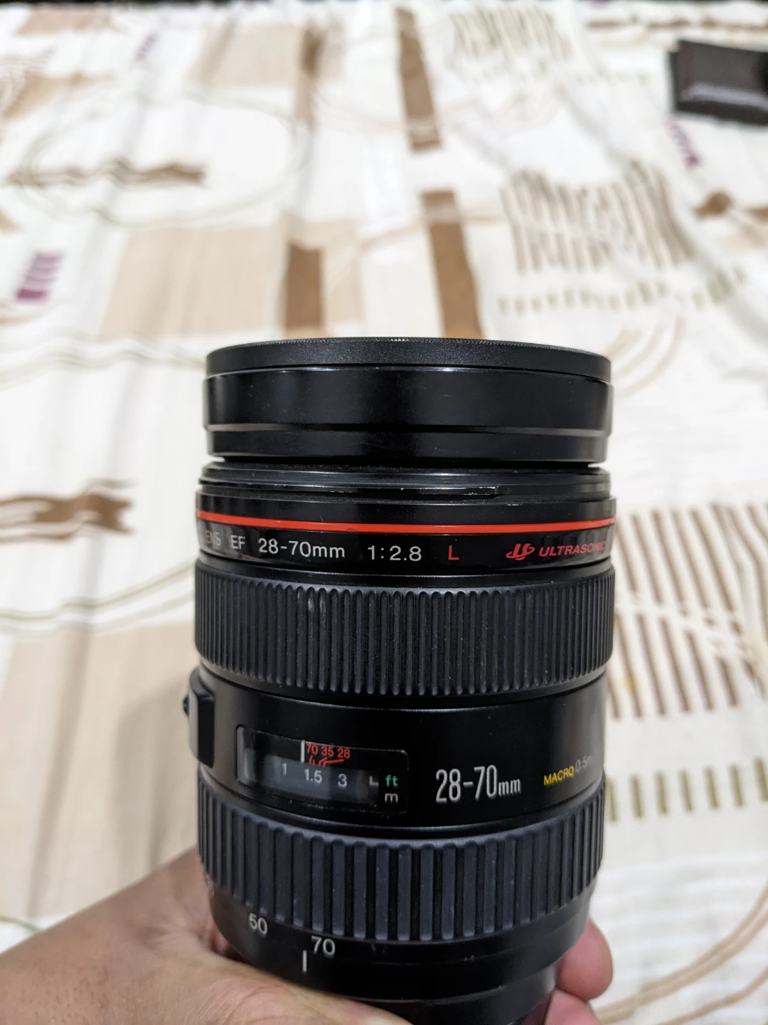 Canon 28-70 mm f2.8 L lens - photo 2