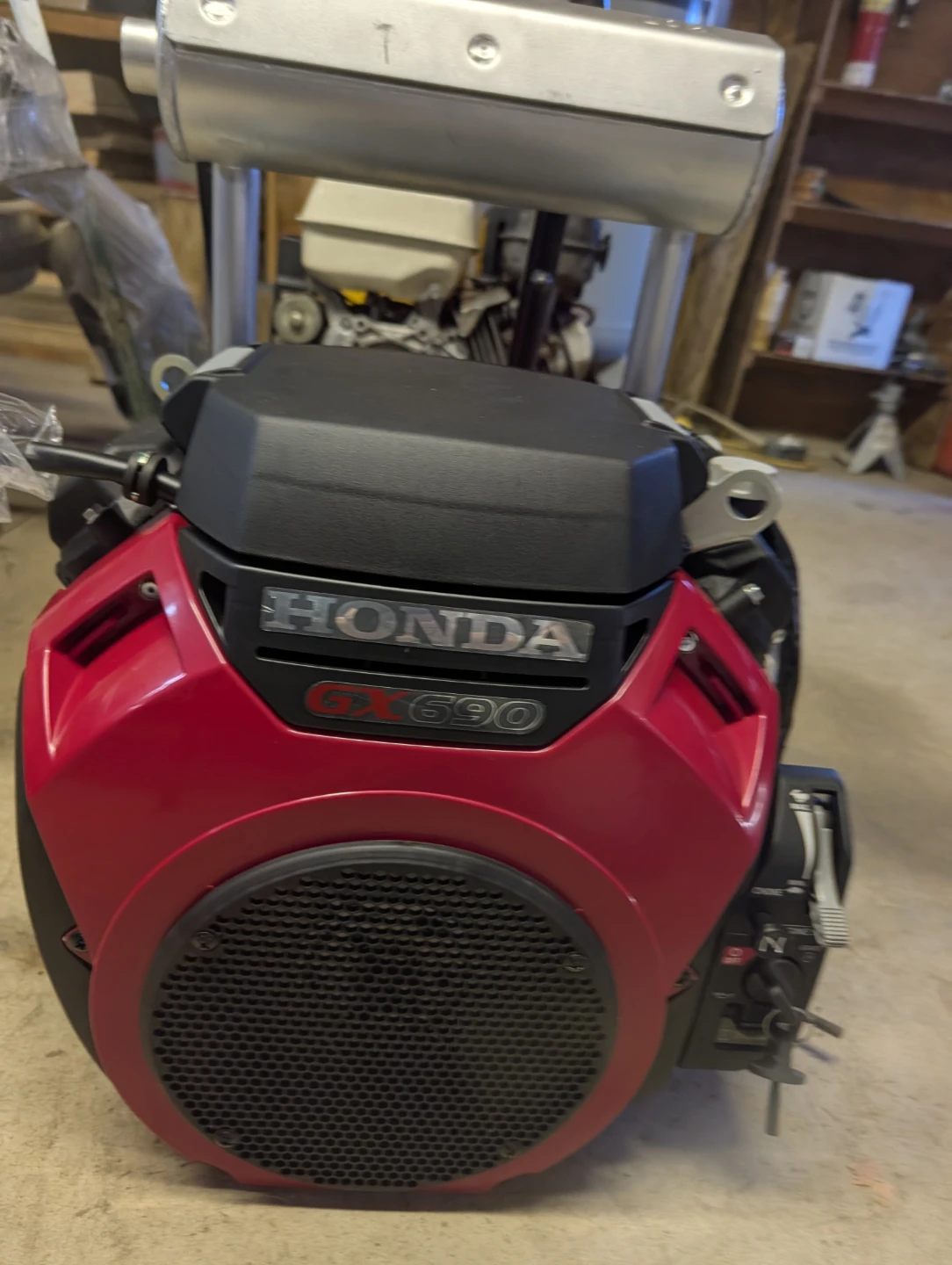 Honda GX690 Engine