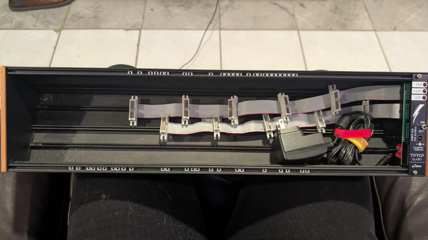 Moog eurorack skiff 104HP w/ Power Supply