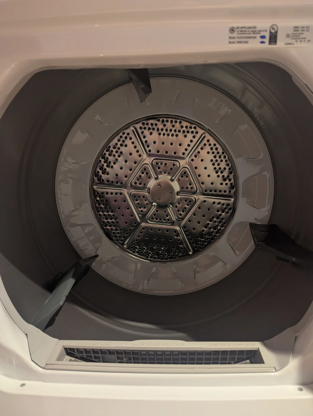 GE Stacked Washer and Dryer GUD27EEMN0WW - photo 2