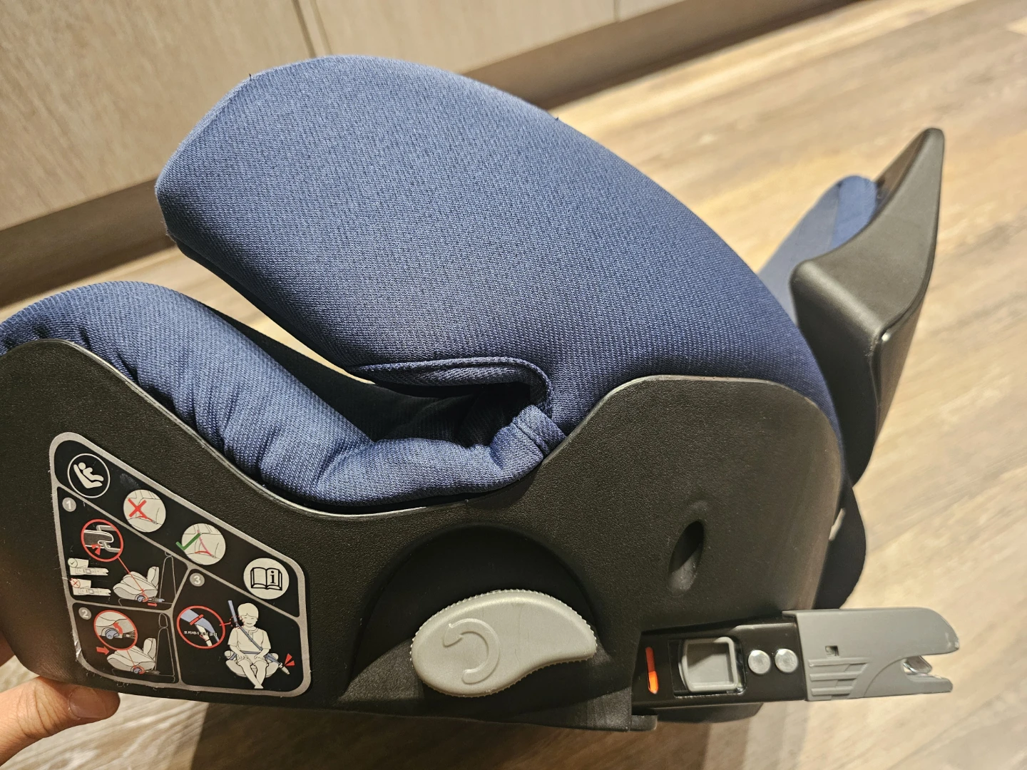 Fedora ISOFIX Booster Car Seat (Navy) - Great Condition - photo 2
