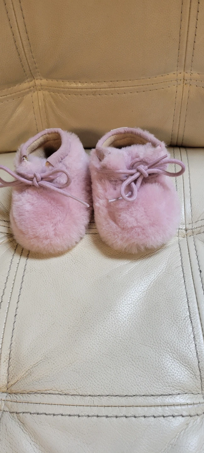 UGG Infant Fleece Booties Pink sz 0/1 new