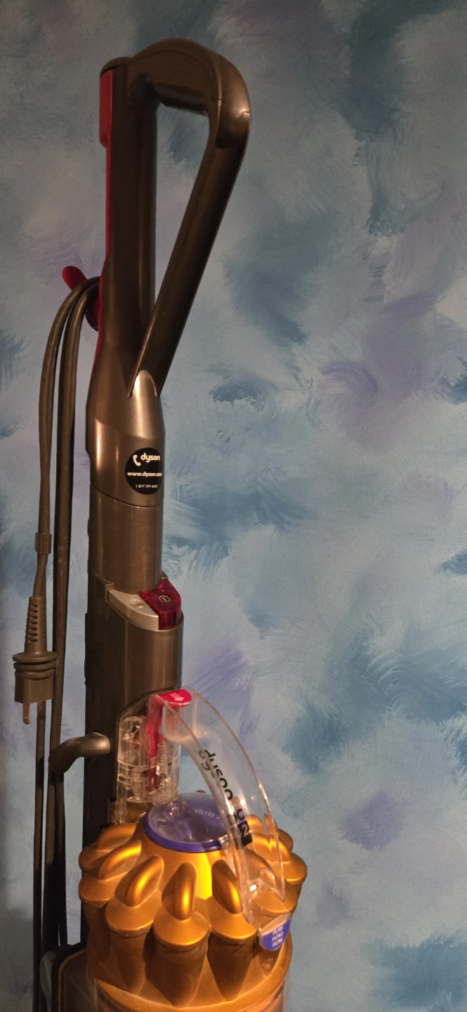 Dyson Vacuum cleaner - photo 2