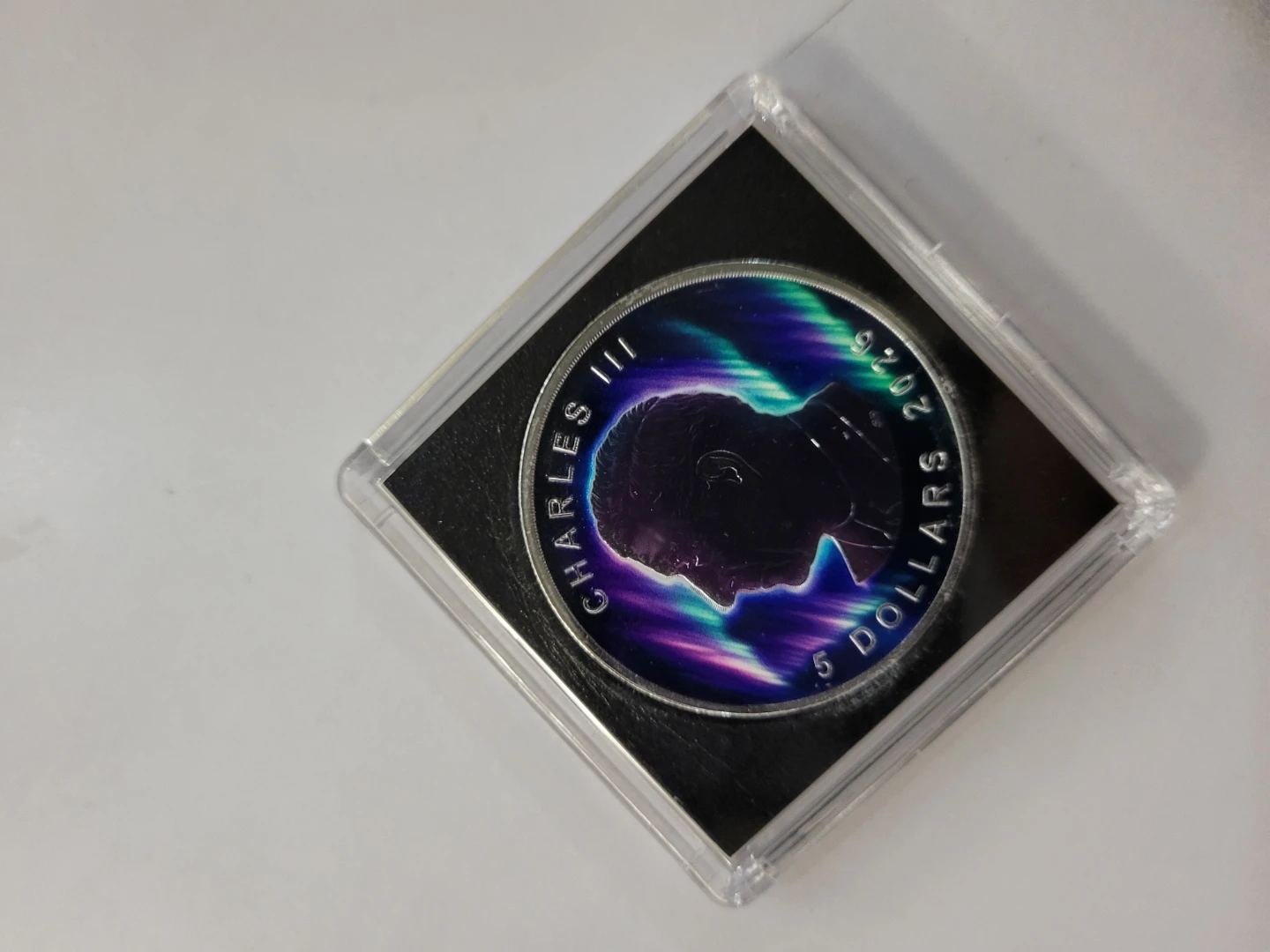2026 Aurora Borealis Maple Leaf Silver Coin - photo 2
