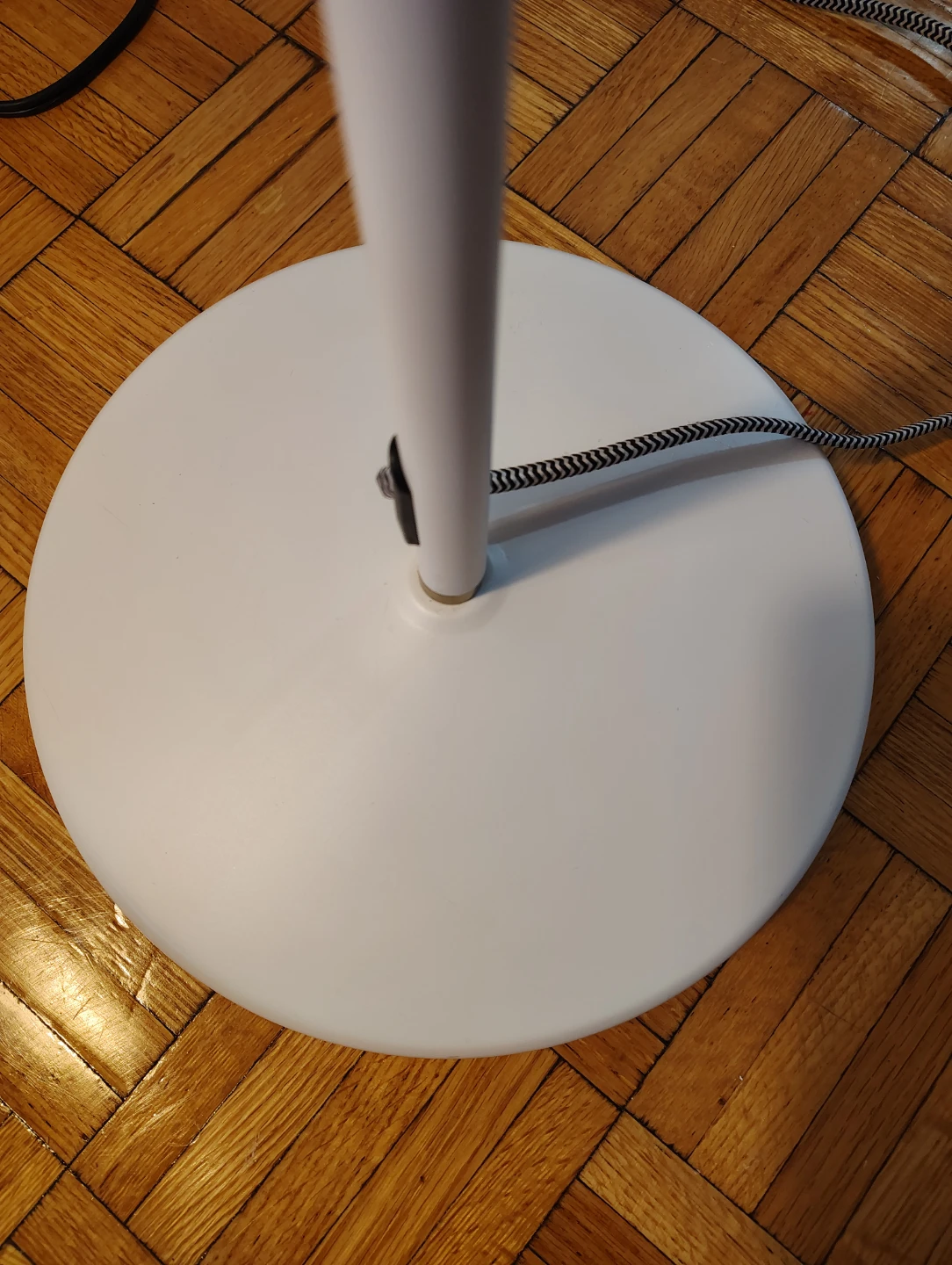 IKEA Adjustable Floor Lamp – White - photo 3