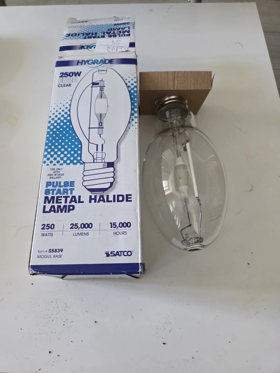 Satco 250W Pulse Start Metal Halide Lamp - photo 2