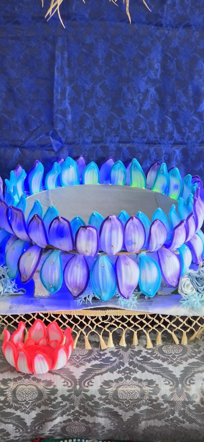Handmade LED Lotus Decor - photo 2
