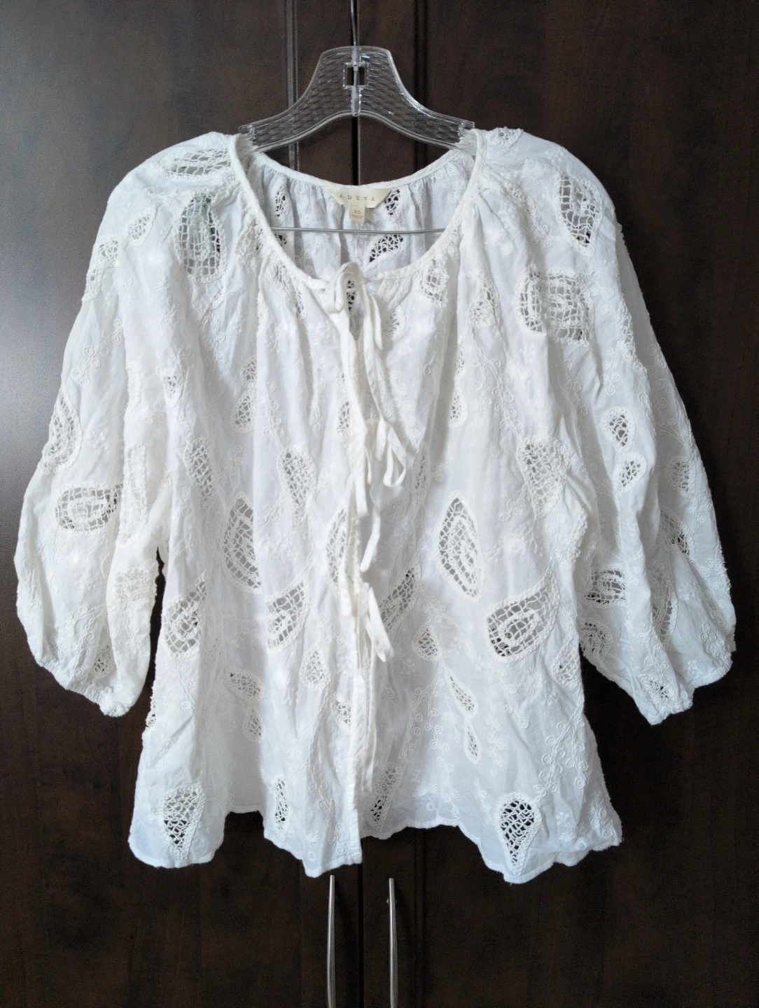 Adiva White Embroidered Blouse