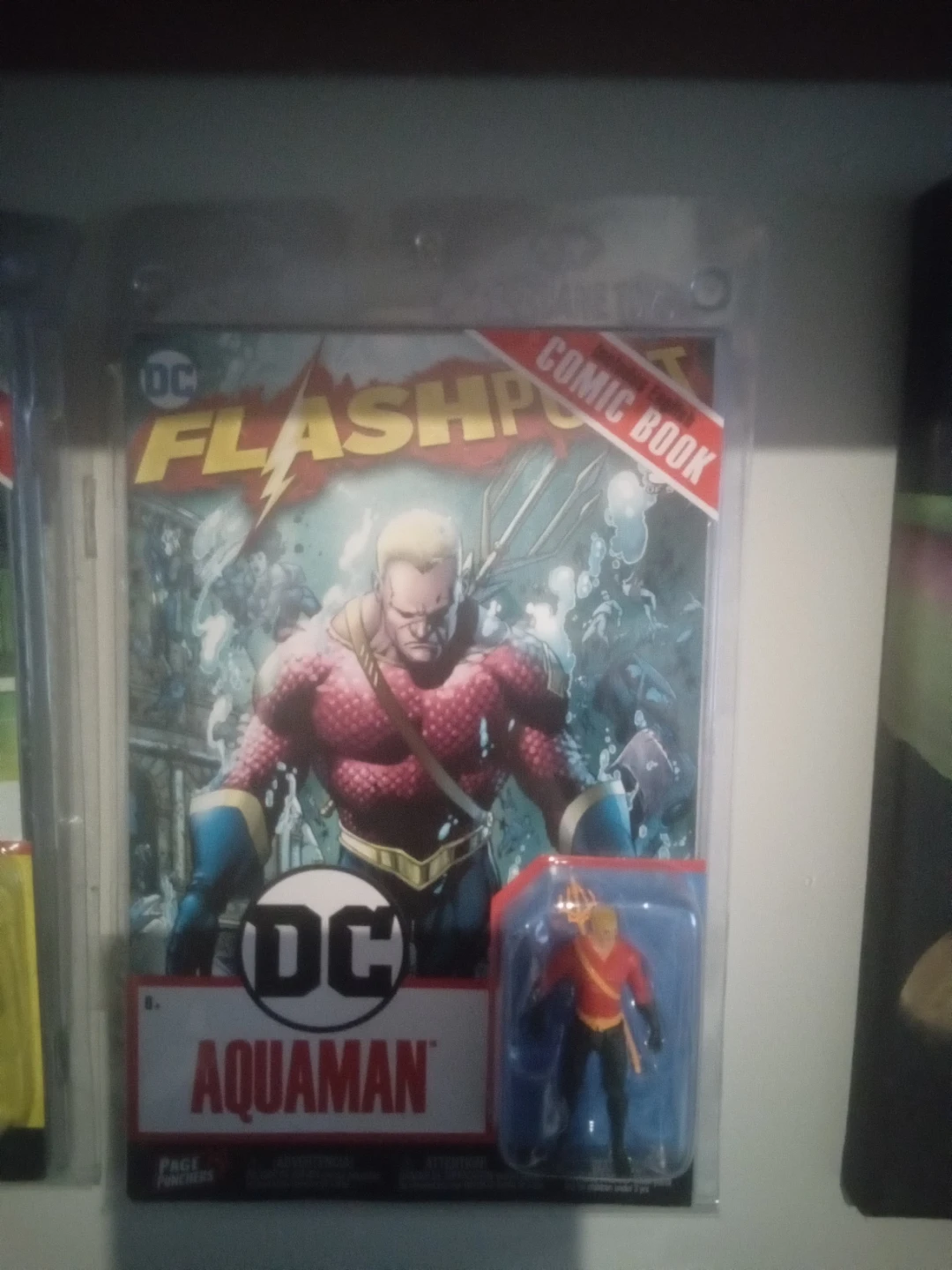 DC Page Punchers Aquaman Flashpoint Figure with Comic Book