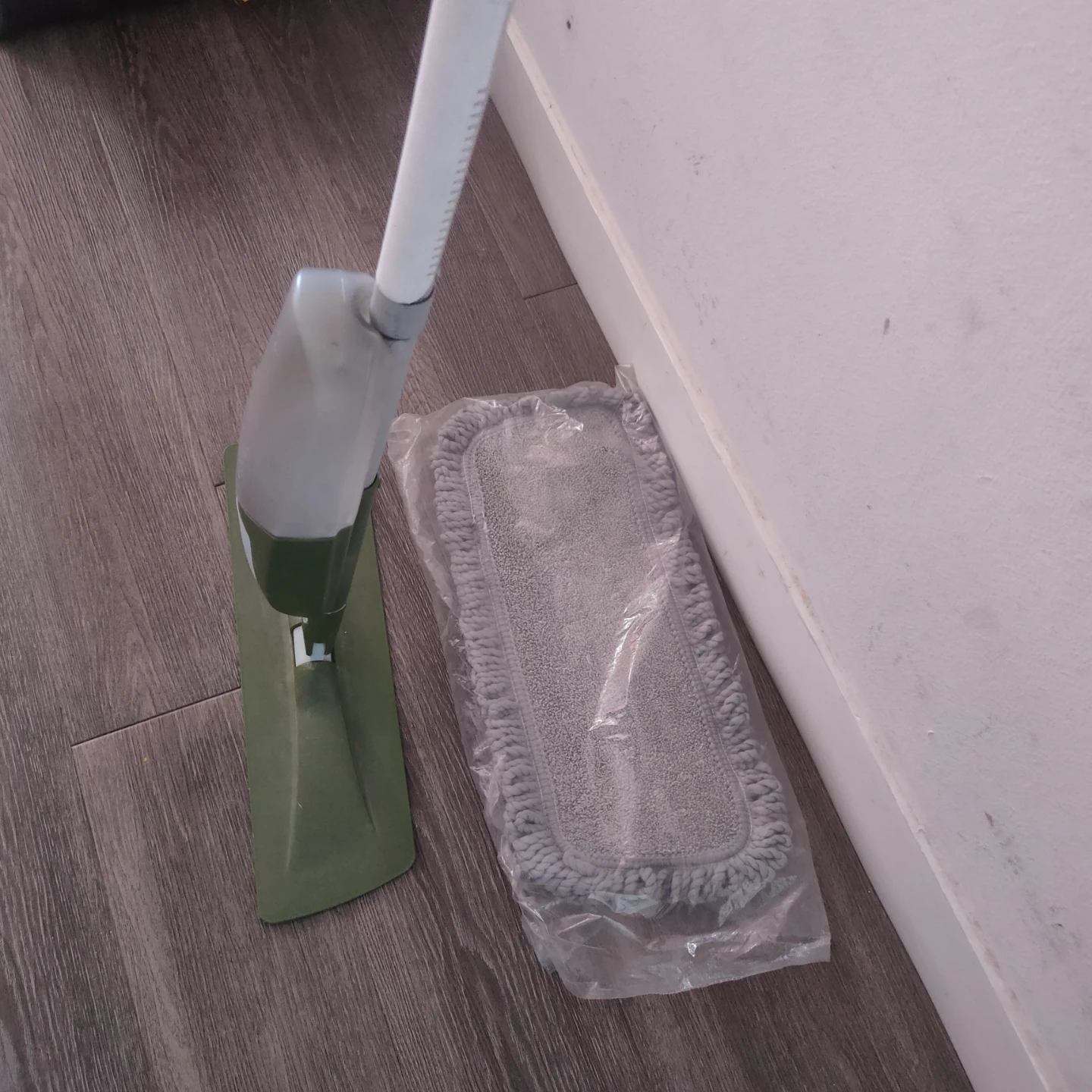 Spray Mop with Refill Pad - photo 2