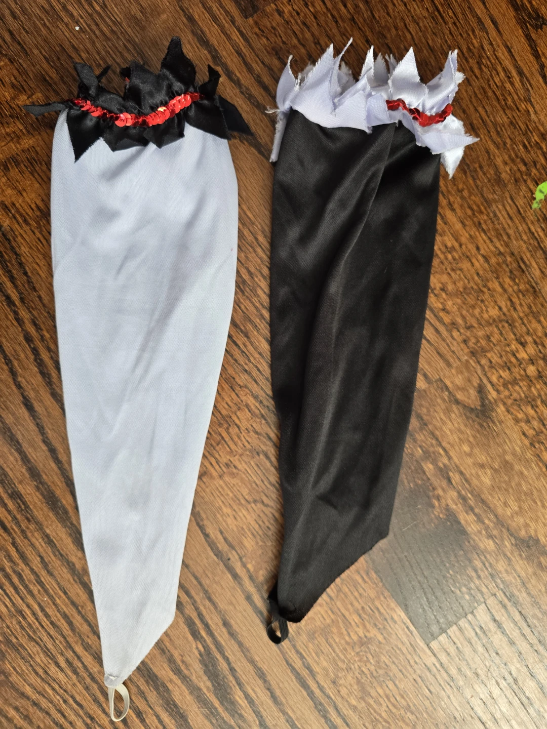 Girl's Skeleton Costume - Size L (10-12) - photo 2