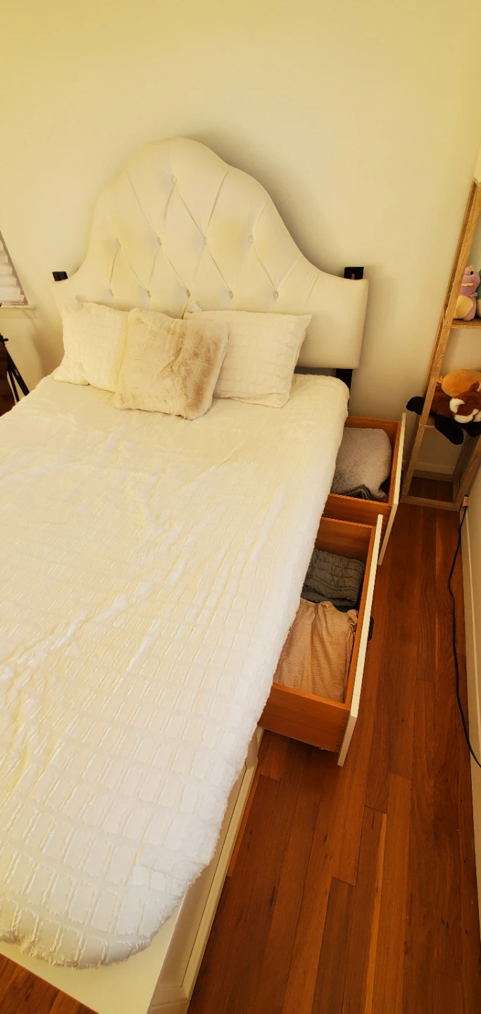 Pottery barn white bedroom set - photo 2