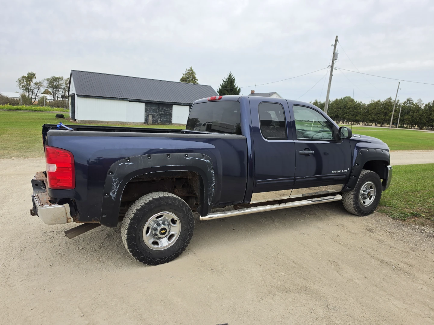 Chevrolet Silverado 2500 HD Extended Cab - photo 5