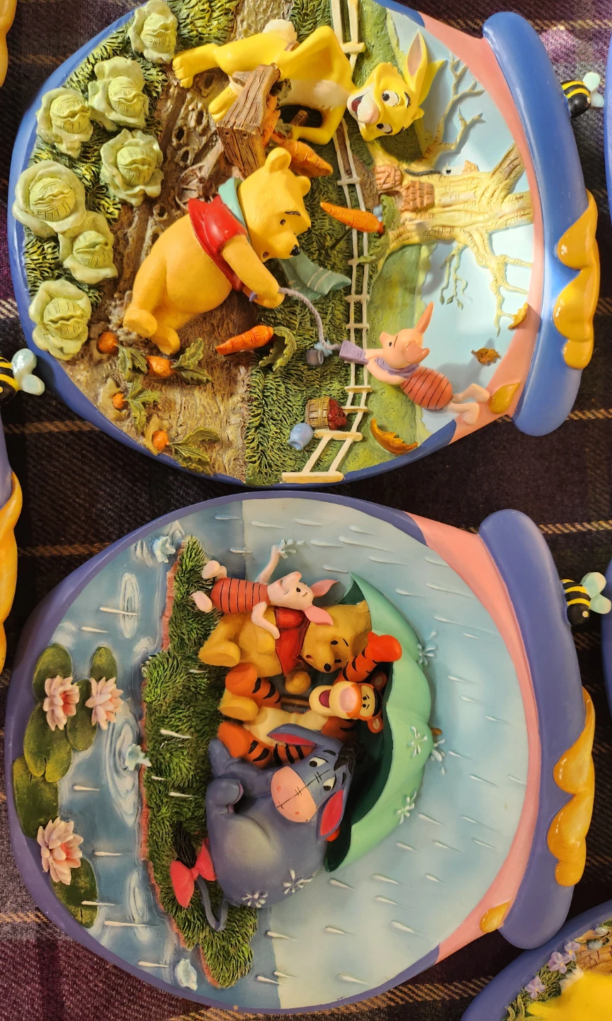 Disneys Winnie the Pooh Collection Plates - photo 5