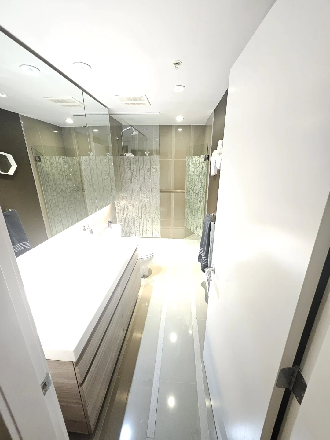 1 Bed&Bath, utilities included in the Beltline with Park view - photo 5