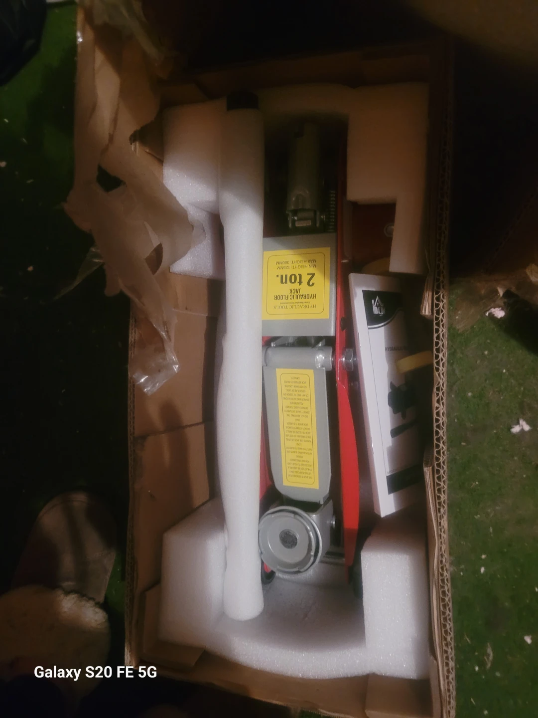 2 Ton Hydraulic Floor Jack - photo 2