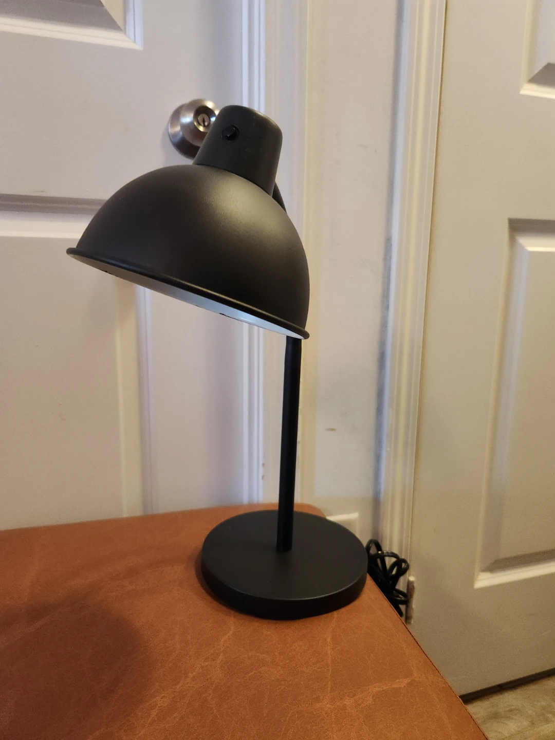 Black Metal Desk Lamp - photo 2