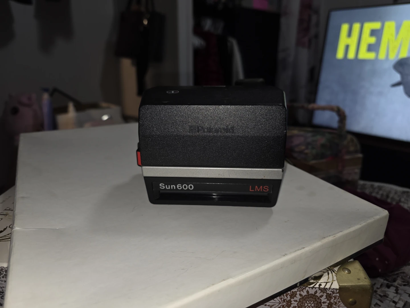 Polaroid Sun 600 LMS Instant Camera - photo 2