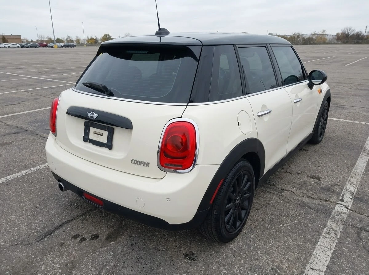 2017 Mini Cooper -  62000km ONLY. - photo 4